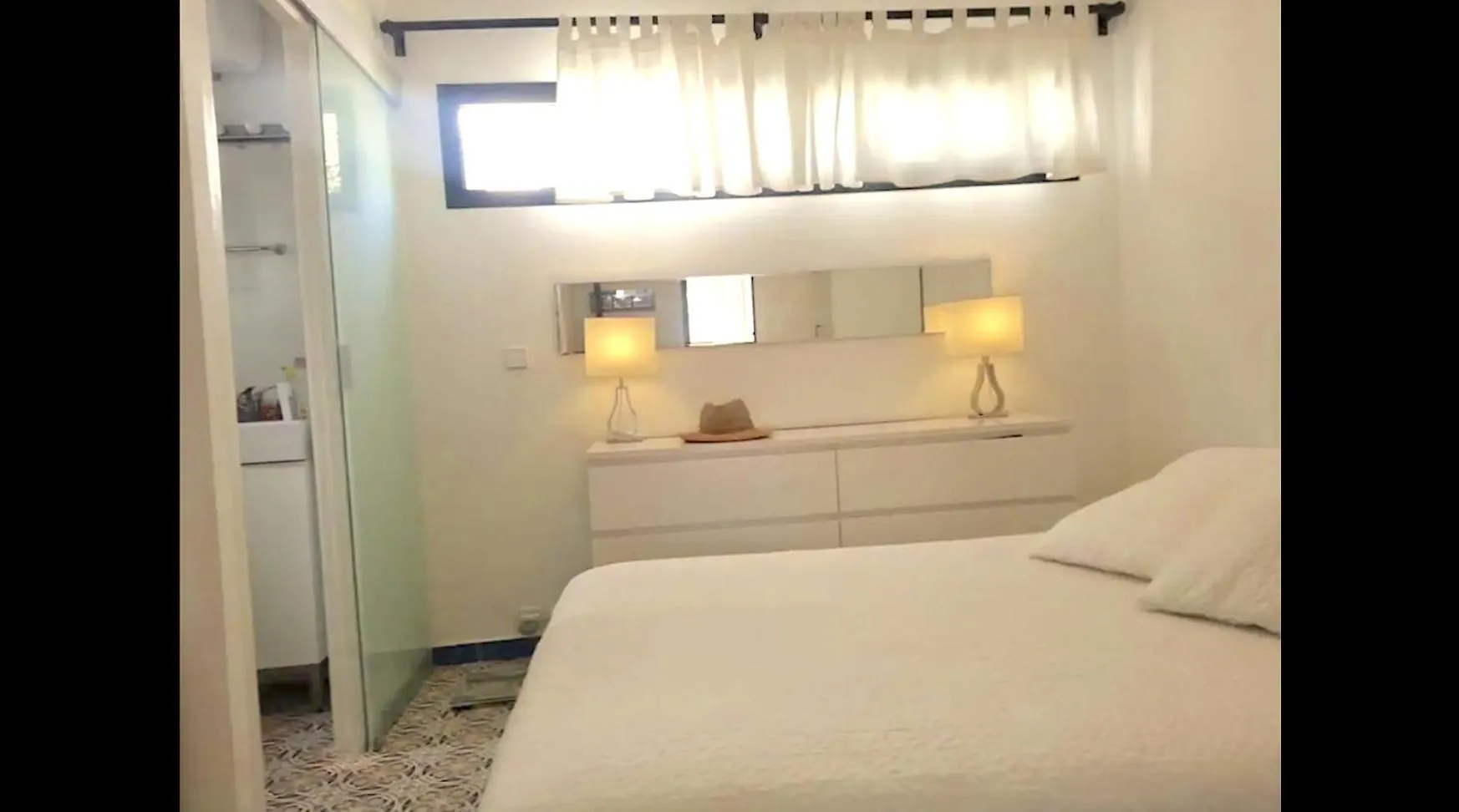 דירה Bungalow 4 Binisafua